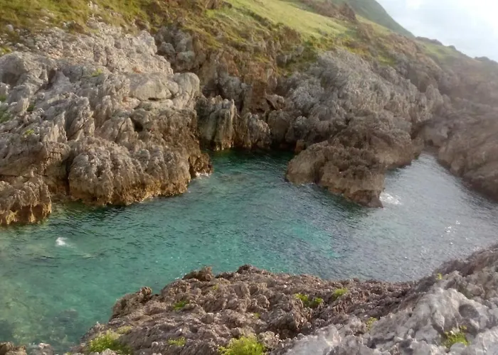 La Casa De Consuelo 3 *