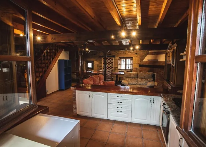 La Casa De Consuelo 3 *